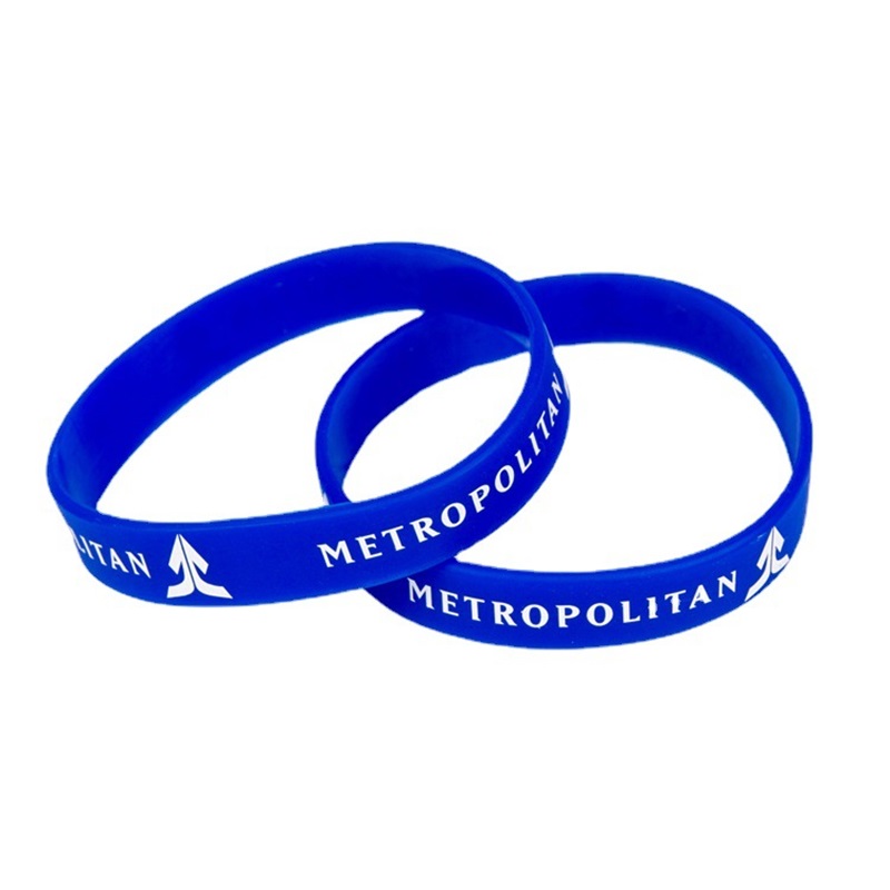 blue silicone bracelet 2